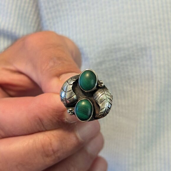 Native Sterling Silver Malachite Leaf Ring Boho Size 7.5 Southwestern Gemstone - Picture 6 of 6